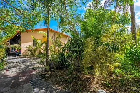 1320 NE 135th Street North Miami FL 33161