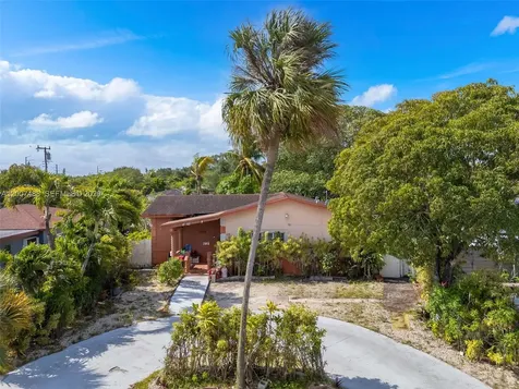 1320 NE 135th Street North Miami FL 33161