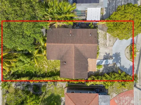 1320 NE 135th Street North Miami FL 33161