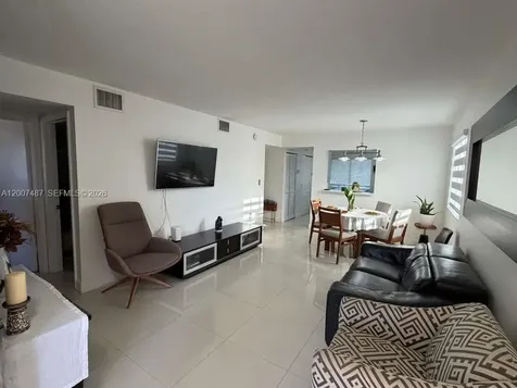 7265 NW 173rd Drive Hialeah FL 33015