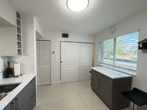 7265 NW 173rd Drive Hialeah FL 33015