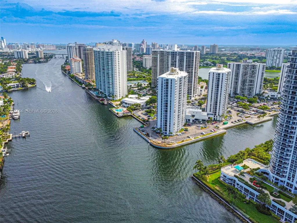 20505 E Country Club Drive Aventura FL 33180
