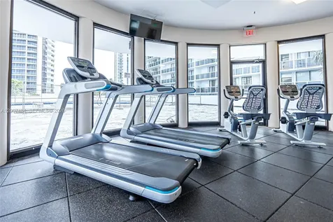 20505 E Country Club Drive Aventura FL 33180
