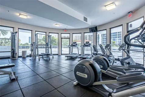 20505 E Country Club Drive Aventura FL 33180