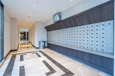 20505 E Country Club Drive Aventura FL 33180