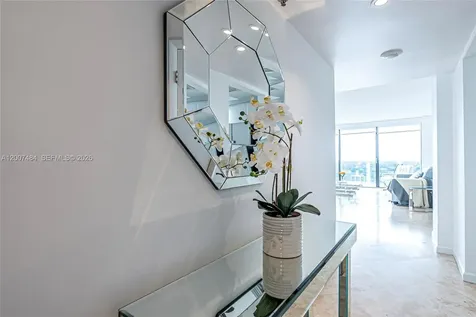 20505 E Country Club Drive Aventura FL 33180