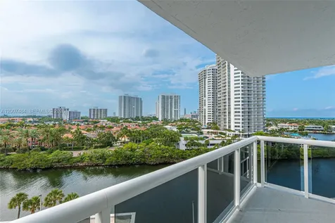 20505 E Country Club Drive Aventura FL 33180