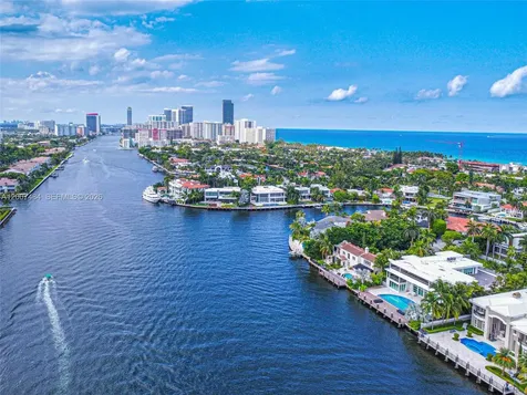 20505 E Country Club Drive Aventura FL 33180