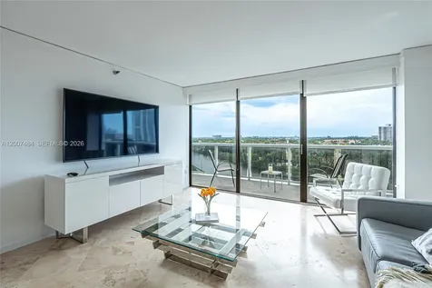 20505 E Country Club Drive Aventura FL 33180
