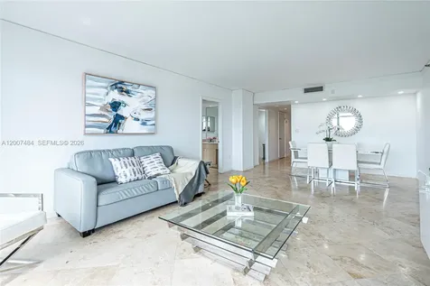 20505 E Country Club Drive Aventura FL 33180