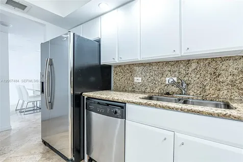 20505 E Country Club Drive Aventura FL 33180