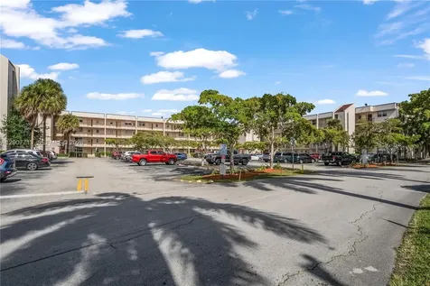 2551 Aragon Boulevard Sunrise FL 33322