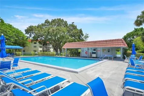 8941 S Hollybrook Boulevard Pembroke Pines FL 33025