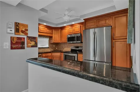 8941 S Hollybrook Boulevard Pembroke Pines FL 33025