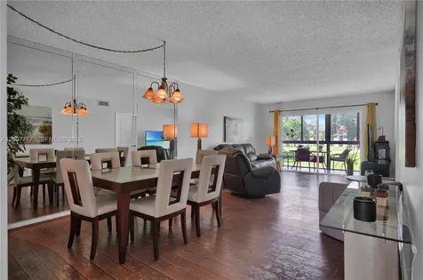 8941 S Hollybrook Boulevard Pembroke Pines FL 33025