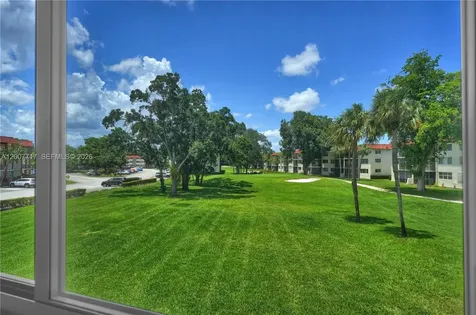 8941 S Hollybrook Boulevard Pembroke Pines FL 33025