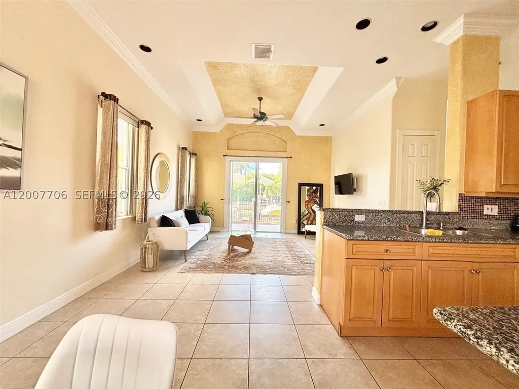 1141 Waterside Lane Hollywood FL 33019