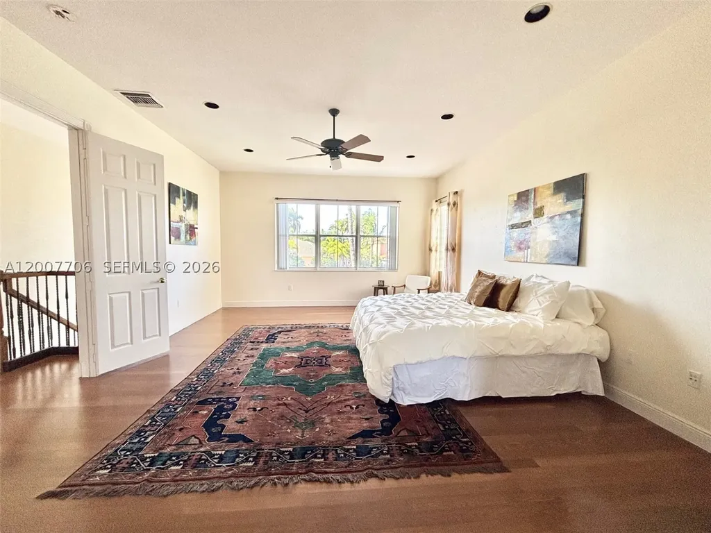 1141 Waterside Lane Hollywood FL 33019