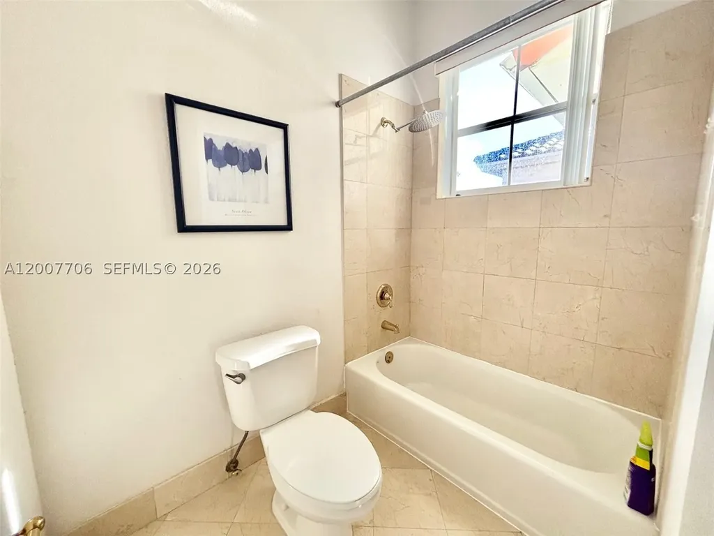 1141 Waterside Lane Hollywood FL 33019