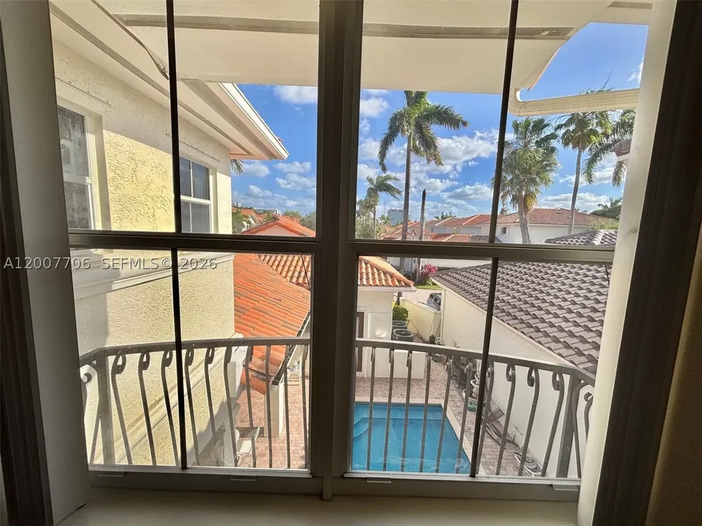 1141 Waterside Lane Hollywood FL 33019