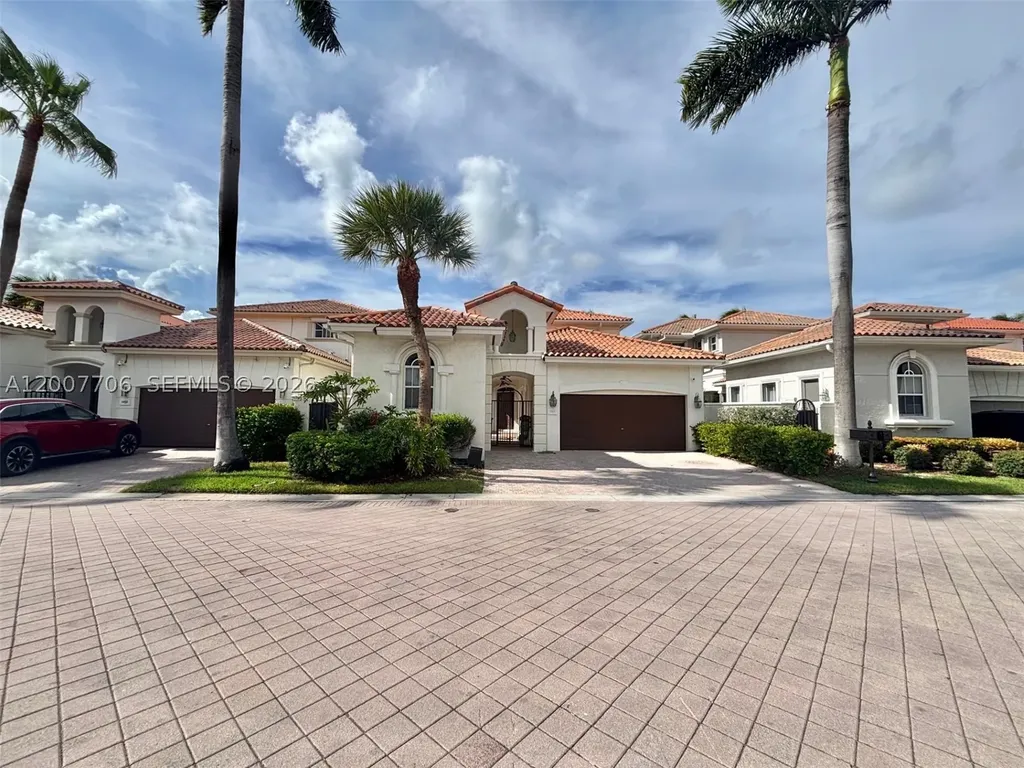 1141 Waterside Lane Hollywood FL 33019
