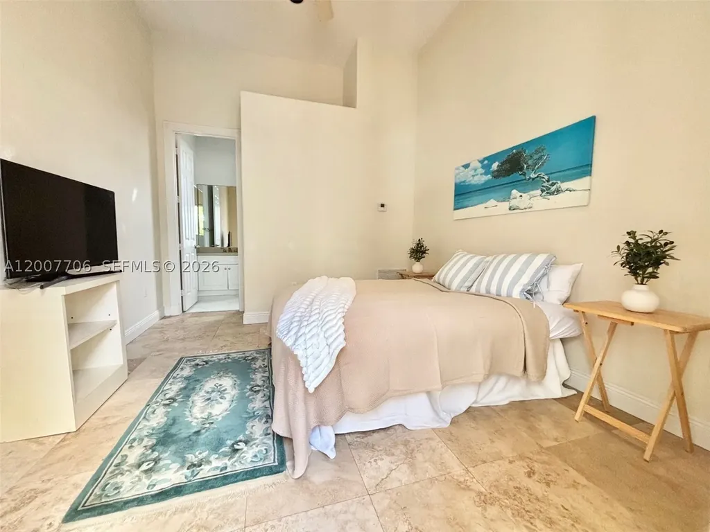 1141 Waterside Lane Hollywood FL 33019