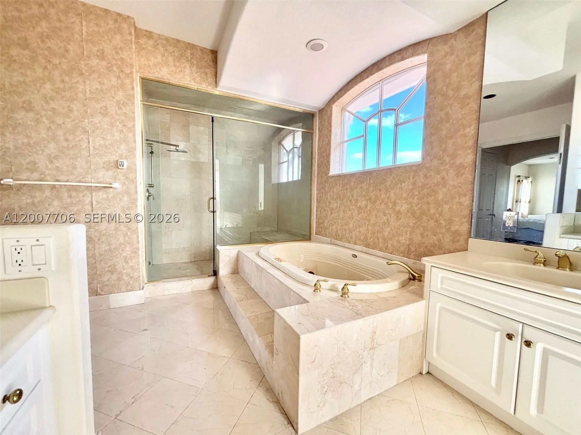 1141 Waterside Lane Hollywood FL 33019