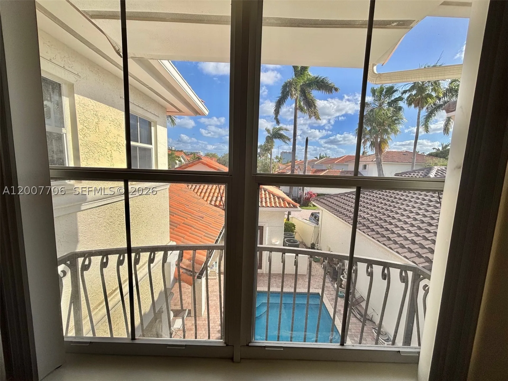 1141 Waterside Lane Hollywood FL 33019