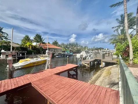 1141 Waterside Lane Hollywood FL 33019