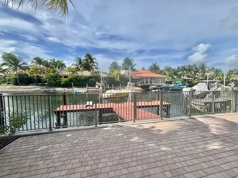 1141 Waterside Lane Hollywood FL 33019