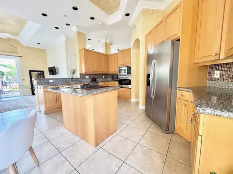 1141 Waterside Lane Hollywood FL 33019
