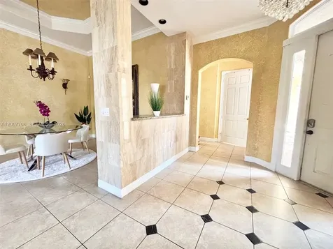 1141 Waterside Lane Hollywood FL 33019