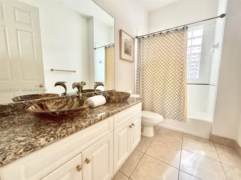 1141 Waterside Lane Hollywood FL 33019