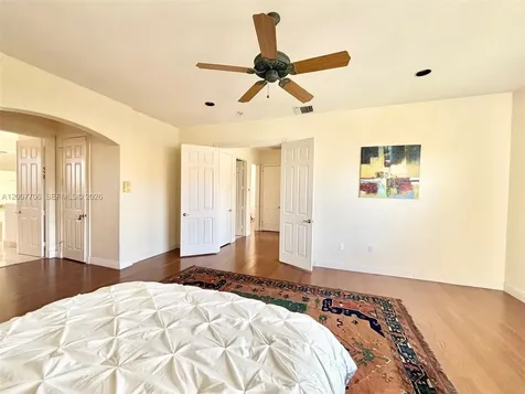 1141 Waterside Lane Hollywood FL 33019