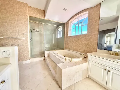 1141 Waterside Lane Hollywood FL 33019