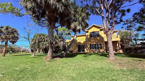633 SW Jada Road Port St. Lucie FL 34953