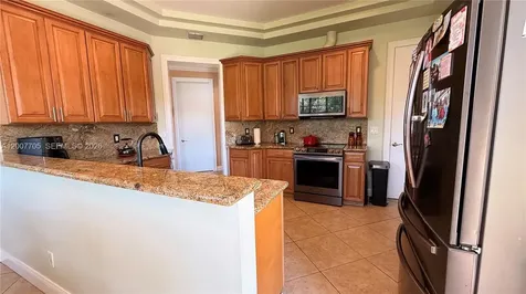 633 SW Jada Road Port St. Lucie FL 34953