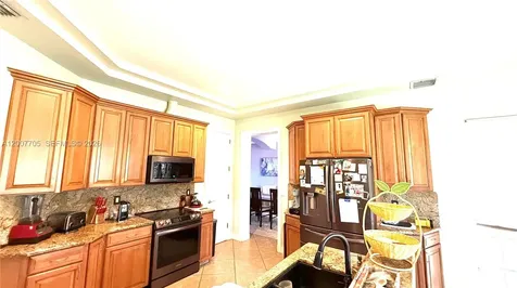 633 SW Jada Road Port St. Lucie FL 34953