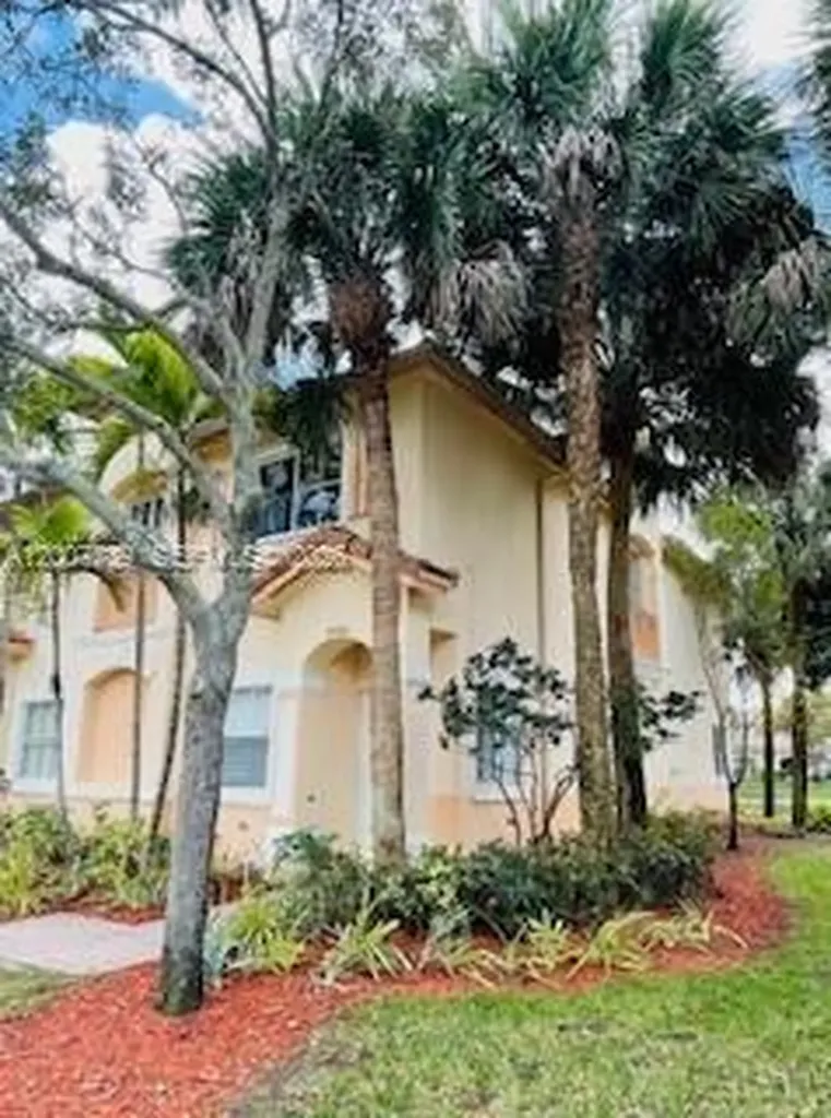 8344 SW 27 Miramar FL 33025