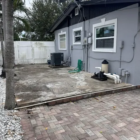 221 NE 24th Street Pompano Beach FL 33064