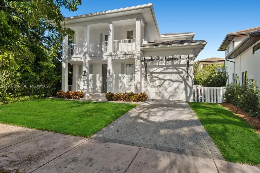 6901 Veronese Street Coral Gables FL 33146
