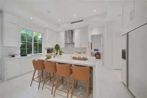 6901 Veronese Street Coral Gables FL 33146