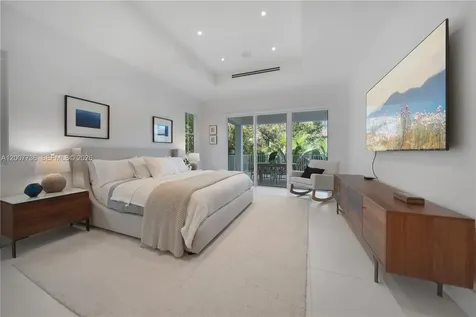 6901 Veronese Street Coral Gables FL 33146