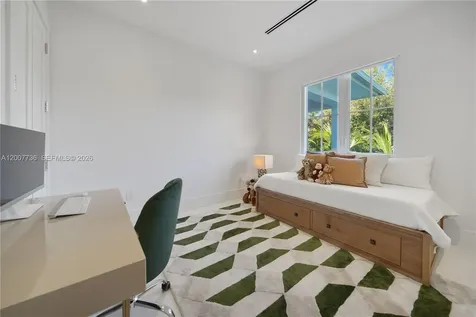 6901 Veronese Street Coral Gables FL 33146