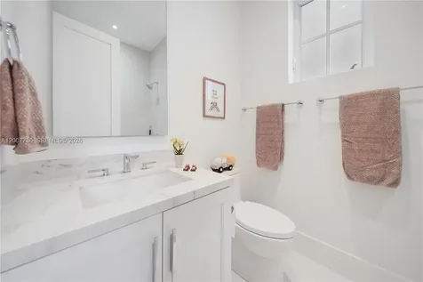 6901 Veronese Street Coral Gables FL 33146