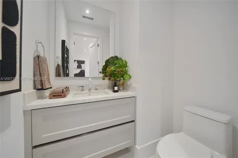 6901 Veronese Street Coral Gables FL 33146