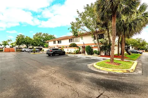 7111 SW 42nd Place Davie FL 33314