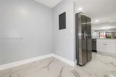 7111 SW 42nd Place Davie FL 33314
