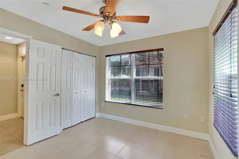 1033 NE 17th Way Fort Lauderdale FL 33304