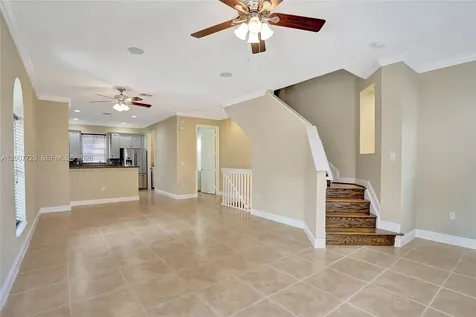 1033 NE 17th Way Fort Lauderdale FL 33304